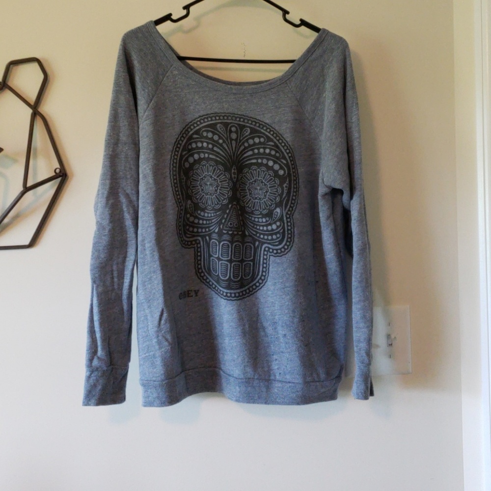 Oversized Obey Crewneck